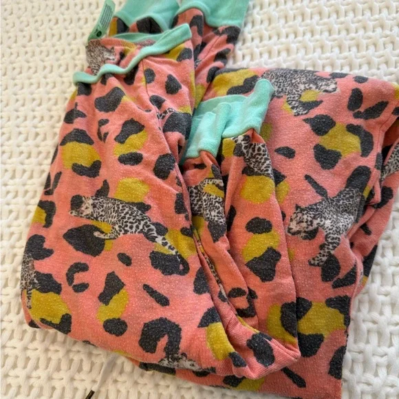 Leopard Print Pajamas - Salmon/Teal 🐆 Honeydew Brand - Picture 8 of 8